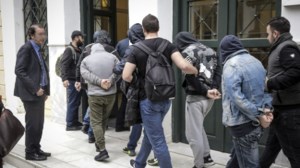 Δολοφονία Μπακάρι Χέντερσον στη Ζάκυνθο: Τι υποσχέθηκε ο Κυριάκος Μητσοτάκης στην Καμάλα Χάρις - εικόνα 2