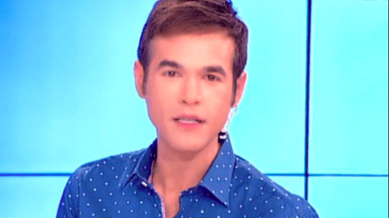 Προσαγωγή του Μένιου Φουρθιώτη για την επίθεση με καλάσνικοφ στο σπίτι του στην Εκάλη