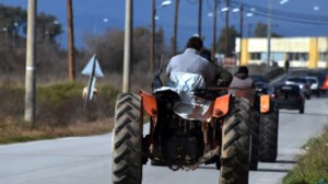 Αγρότες: Σταθεροί στα μπλόκα εν αναμονή της συνάντησης με τον Κυρ. Μητσοτάκη – Τα σημεία που συνεχίζουν τις κινητοποιήσεις - εικόνα 4