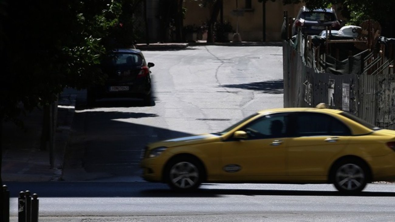 Νέα Ιωνία: Ζευγάρι αντιμέτωπο με τρεις διαρρήκτες μέσα στο σπίτι του - Απείλησαν ότι θα κόψουν το δάχτυλο της γυναίκας