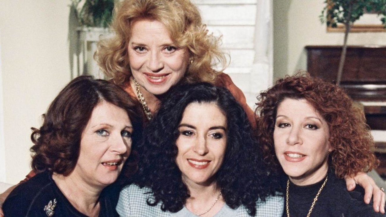 Πέθανε η ηθοποιός Μίνα Αδαμάκη: H Ειρήνη στις "Τρεις Χάριτες" που έγραψε ιστορία στην τηλεόραση - εικόνα 2