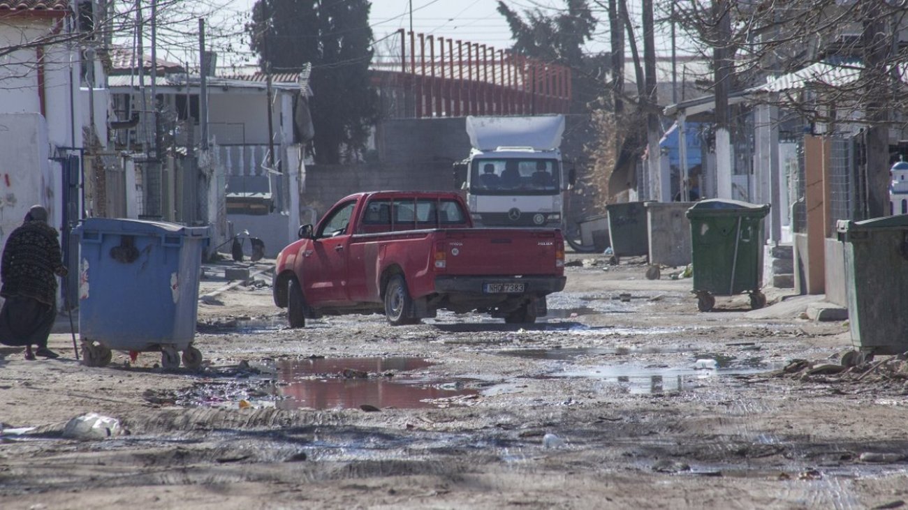 Λαμία: Ανήλικος Ρομά "μπούκαρε" το πρωί σε σπίτι και ο ιδιοκτήτης κοιμόταν