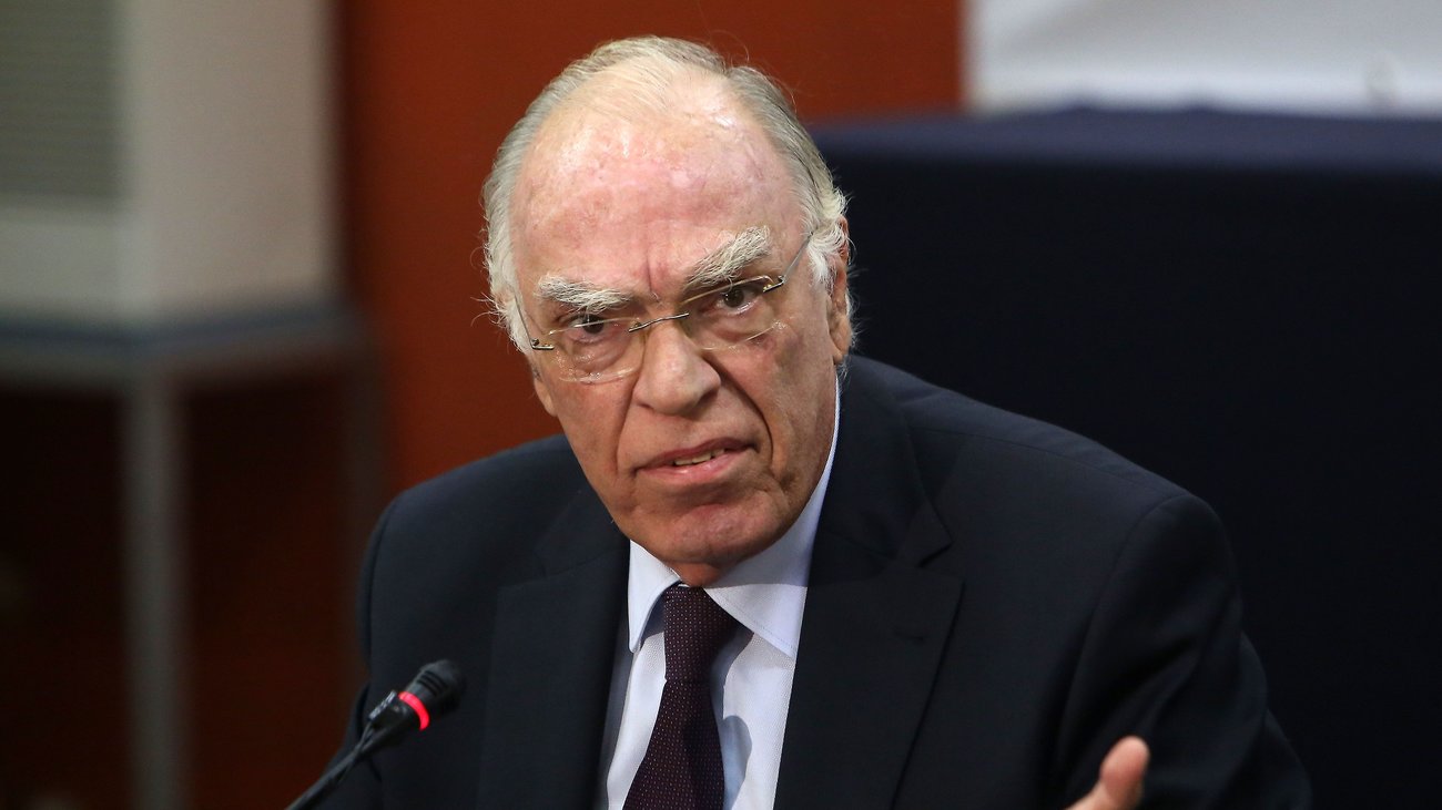 Βασίλης Λεβέντης: Βγήκε από την εντατική μετά από 1,5 μήνα - Έχει χάσει 27 κιλά [Βίντεο]