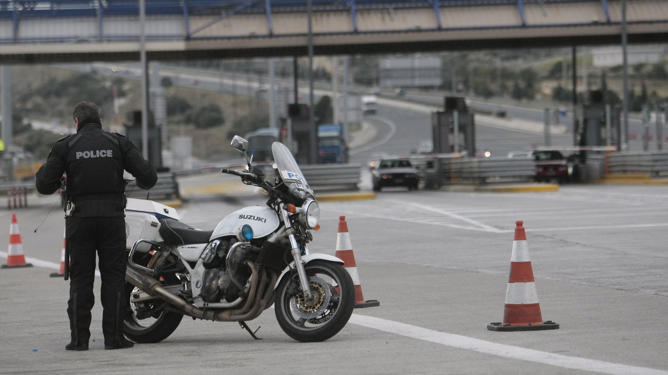 Θεσσαλονίκη: Είχαν κρυμμένα στη... ρεζέρβα του αυτοκινήτου 12 κιλά ηρωίνη [εικόνα] - εικόνα 3