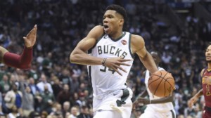 Η Cardi B τώρα λέει ότι ο τεσσάρων μηνών γιος της... μιλάει