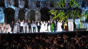 Τζένη Μπαλατσινού: Ο γάμος του διάσημου μαέστρου ξαδέλφου της και η φωτογραφία που δημοσίευσε - εικόνα 3