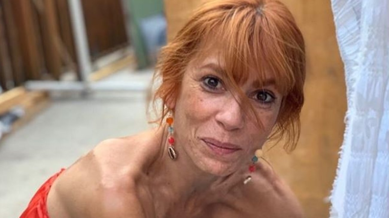 Μυρτώ Αλικάκη: Η φωτογραφία είκοσι χρόνια πριν - Ήταν μια καλλονή - εικόνα 5