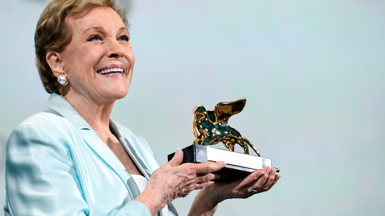 Η Μαίρη Πόπινς έγινε 90 ετών - Γενέθλια για την Τζούλι Άντριους - Από τον ιππόδρομο, στο Μπρόντγουεϊ και το Οσκαρ - εικόνα 3