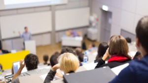 Ο Τζαβάρας ξαναχτυπά: Τι να το κάνω το πτυχίο από το Χάρβαρντ, όταν το αντίστοιχο μορφωτικό επίπεδο είναι μηδέν;