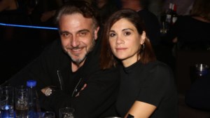 Άννα Μαρία Παπαχαραλάμπους - Ρένια Λουιζίδου: Έχουμε πιαστεί τρελά κορόιδα οι γυναίκες "Καταδικασμένες" γυναικάρες, μάνες και μαγείρισσες - εικόνα 3