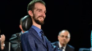 Συγκλονίζει ο Στέλιος Κυμπουρόπουλος: "Βούτηξα στον φόβο χωρίς να ξέρω αν θα τα καταφέρω- Σήμερα γιορτάζω"