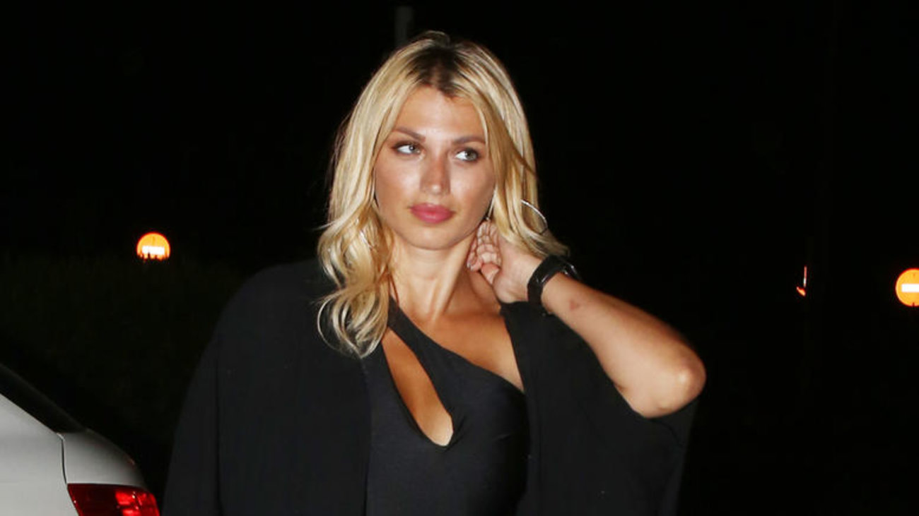 Αγγελική Ηλιάδη: Με νέο, ανανεωμένο look - Η σπάνια εμφάνιση με τον γιο της - εικόνα 2