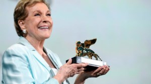 Η Μαίρη Πόπινς έγινε 90 ετών - Γενέθλια για την Τζούλι Άντριους - Από τον ιππόδρομο, στο Μπρόντγουεϊ και το Οσκαρ - εικόνα 2