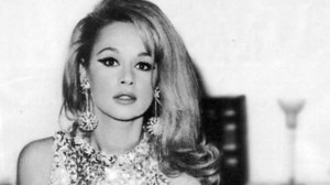 24 χρόνια χωρίς την Αλίκη Βουγιουκλάκη: Από την απόλυτη ευτυχία, στον επεισοδιακό χωρισμό και τη σοβαρή ασθένεια - εικόνα 9