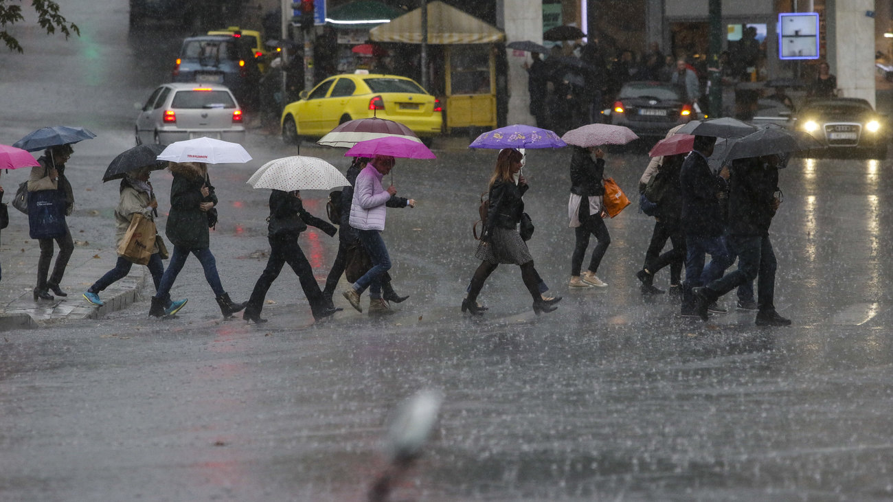 Καιρός - Πρόβλεψη Αρνιακού: Χειμώνας μέχρι την Τετάρτη - 30άρια του Αγίου Δημητρίου [χάρτες-βίντεο]