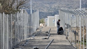 Δημοσκόπηση για τους πρόσφυγες: Απειλή τους θεωρεί το 65% των νησιωτών