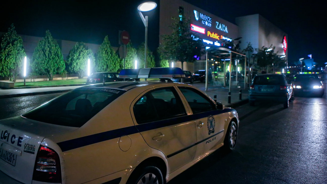 Επίδοξος ληστής με απίστευτο θράσος στη Θεσσαλονίκη -  Συστήθηκε ως... γείτονας αλλά έφαγε πόρτα [βίντεο]