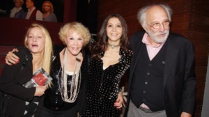 Η Ζένια Μπονάτσου αποκαλύπτει: Αυτή είναι η τύχη του σπιτιού της Ζωής Λάσκαρη στο Πόρτο Ράφτη - εικόνα 5