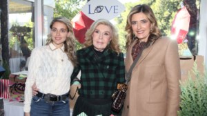 Εφοπλιστικός γάμος στο Πάπιγκο για τον Αντώνη Λαιμό & τη Μαρίκα Αράπογλου: Καλεσμένος και ο Μητσοτάκης - εικόνα 2