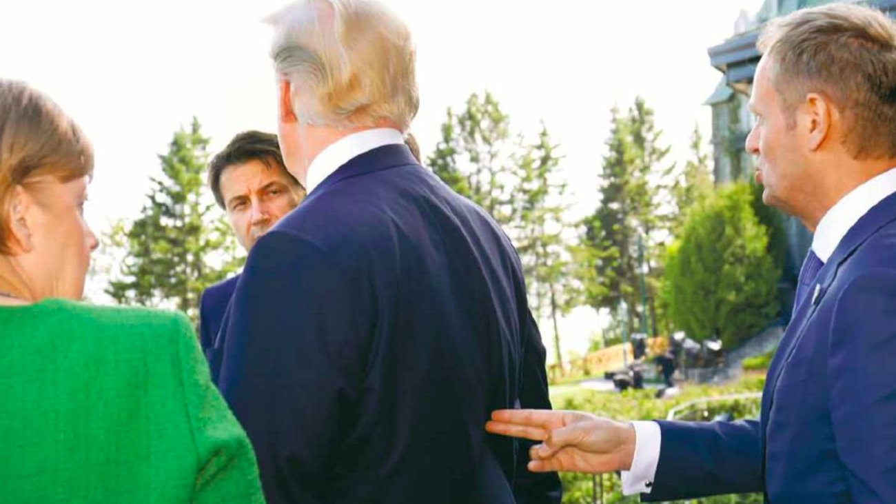 Εκκληση Τουσκ στον Τραμπ για τους δασμούς στην ΕΕ: "Έχετε φίλους εδώ κ. Πρόεδρε, από τη Δανία έως την Ελλάδα"