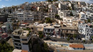 "Οχι" από το ΣτΕ στην επαναφορά των δώρων στο Δημόσιο - Συνταγματική η κατάργηση για λόγους οικονομικής σταθερότητας