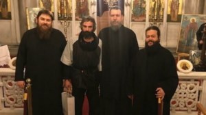 Άρης Σερβετάλης: Οι αντιδράσεις για τη Θεία Κοινωνία στην κατάψυξη & η βαθιά σχέση του με τη θρησκεία μετά από ατύχημα όταν ήταν τεσσάρων ετών - εικόνα 9