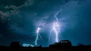 Ερχονται ισχυρές καταιγίδες, κεραυνοί και χαλάζι - Πιο δύσκολη η Τετάρτη, ποιες περιοχές βρίσκονται στο επίκεντρο