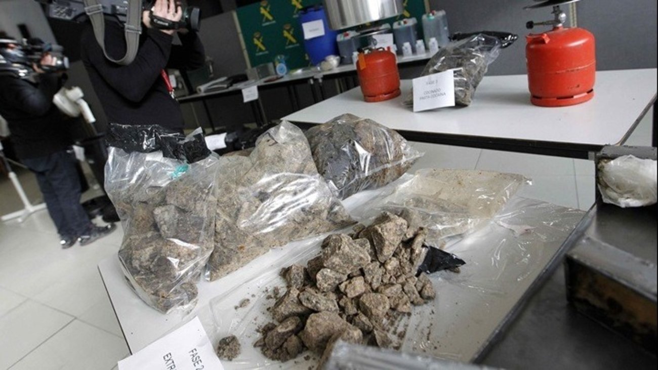 Κύκλωμα ναρκωτικών: Οι κωδικοί που χρησιμοποιούσαν για τις "δουλειές" τους - Άχυρο, χυμός, τζιν και Depon - εικόνα 2