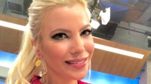 Αθηνά Οικονομάκου: Κάνει sup και δείχνει το σώμα της δύο μήνες μετά τη γέννα - εικόνα 5