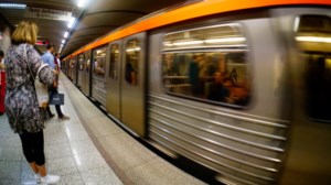 Κυκλοφοριακό κομφούζιο λόγω της 24ωρης απεργίας στα ΜΜΜ: Χωρίς μετρό, λεωφορεία τρόλεϊ και τραμ - εικόνα 2