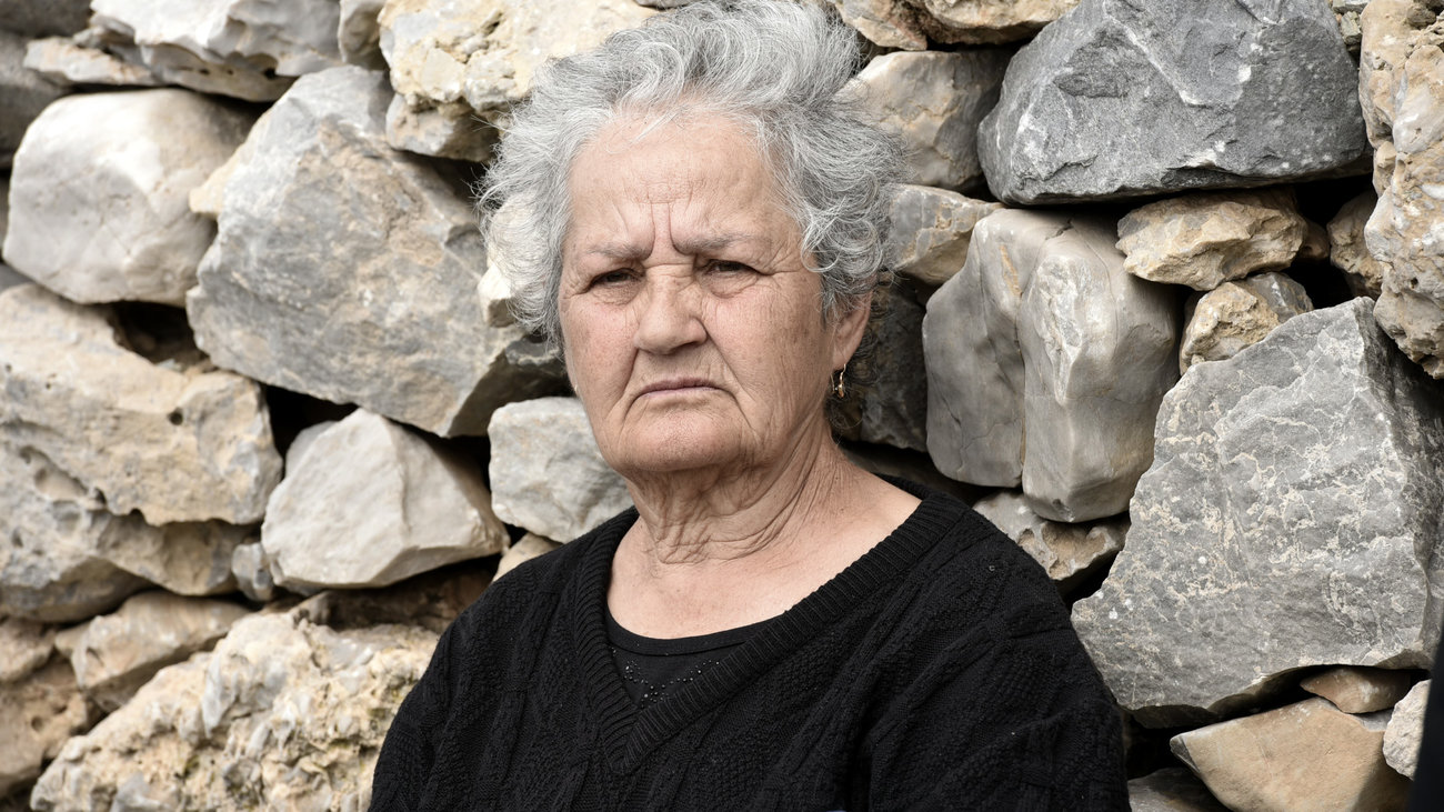 Ηλιόλουστη Πρωτοχρονιά: Οι Αθηναίοι βγήκαν στη θάλασσα [εικόνες] - εικόνα 8