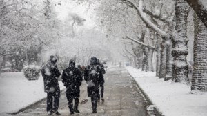 Ραγδαία επιδείνωση του καιρού: Πού θα χτυπήσουν τα 2 κύματα κακοκαιρίας - Οδηγίες της Πολιτικής Προστασίας