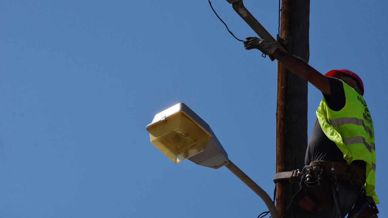 Επιμένει η "ψυχρή λίμνη" πάνω από την Ελλάδα για 5η ημέρα: Καταιγίδες σε Αττική, Εύβοια και Πελοπόννησο [χάρτης]