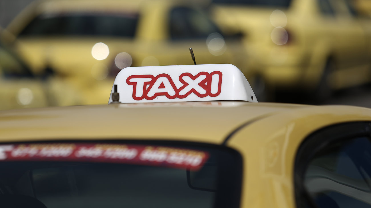 Ξανά σε δίκη ο ηθοποιός που κατηγορείται ότι βίασε τον οδηγό ταξί - Εχει αθωωθεί σε πρώτο βαθμό