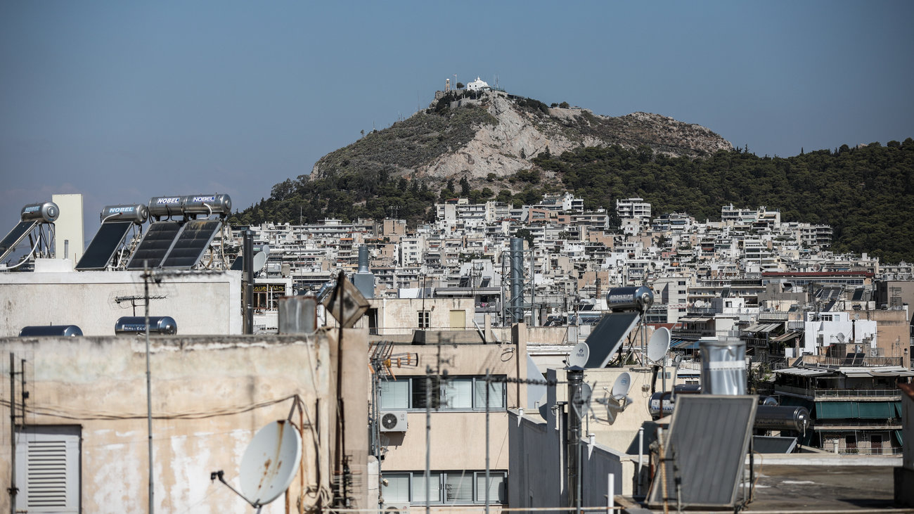 Πώς ξεμπλοκάρουν οι μεταβιβάσεις ακινήτων για όσους χρωστούν στα ταμεία