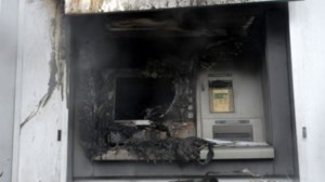 Θεσσαλονίκη: Συνελήφθη πυρομανής – Είχε κάψει 15 αυτοκίνητα και δύο σκυλιά ζωντανά