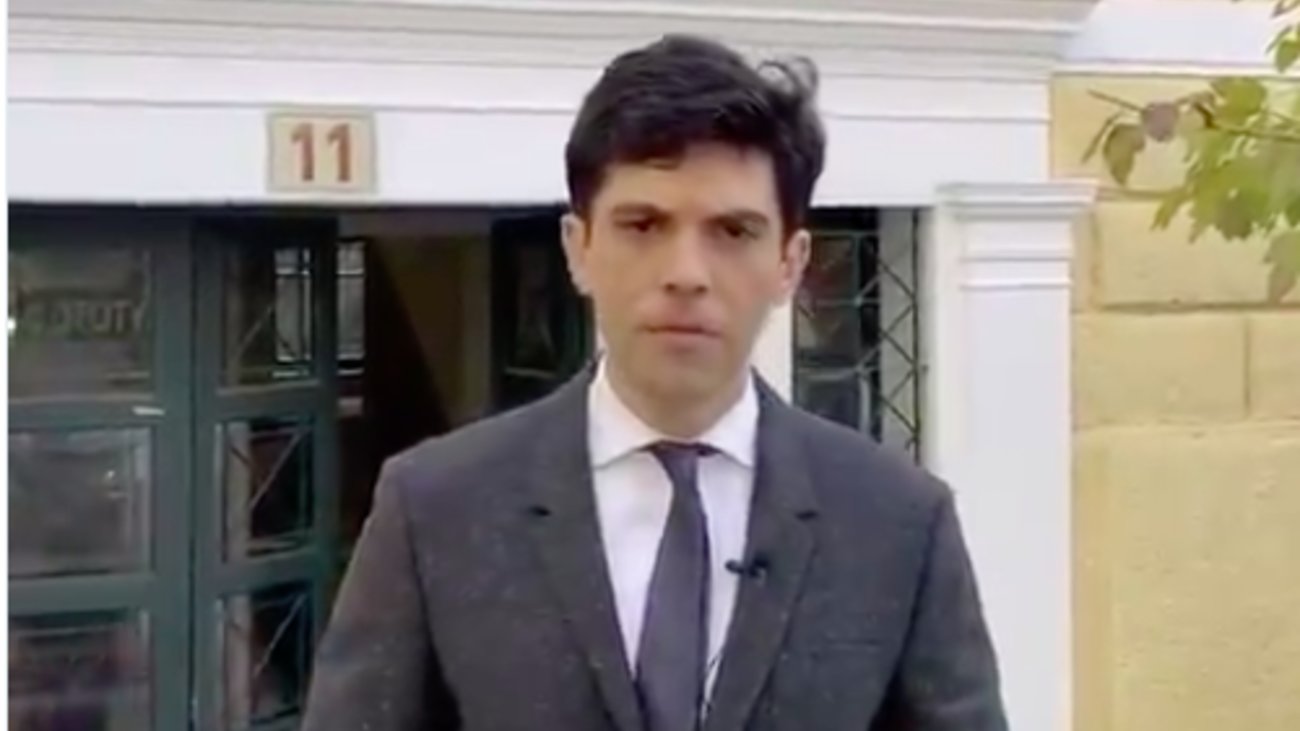 Θάνος Δημάδης: Δικαιώθηκα και στον Άρειο Πάγο για το "περούκα gate" - Η ανάρτηση του δημοσιογράφου