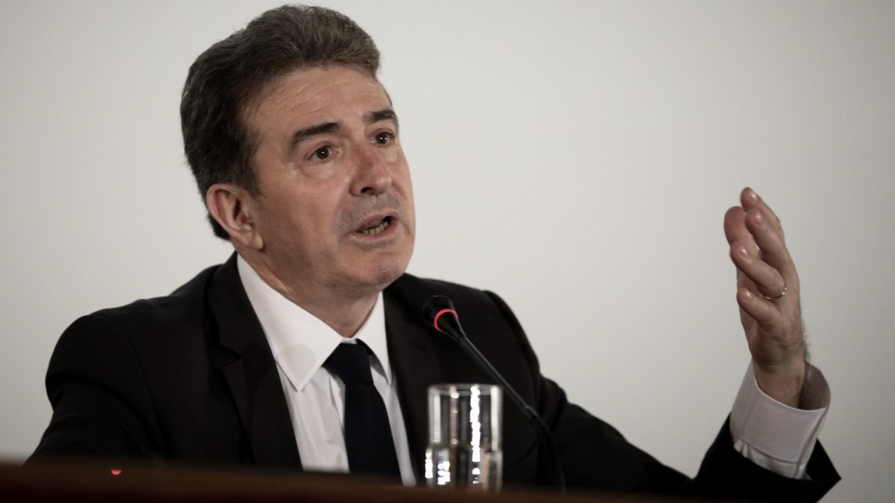 Βουλή: Σκληρή κόντρα Πολάκη και Πλεύρη - "Είσαι πρώην Χρυσαυγίτης" - "Είσαι ψεύτης"