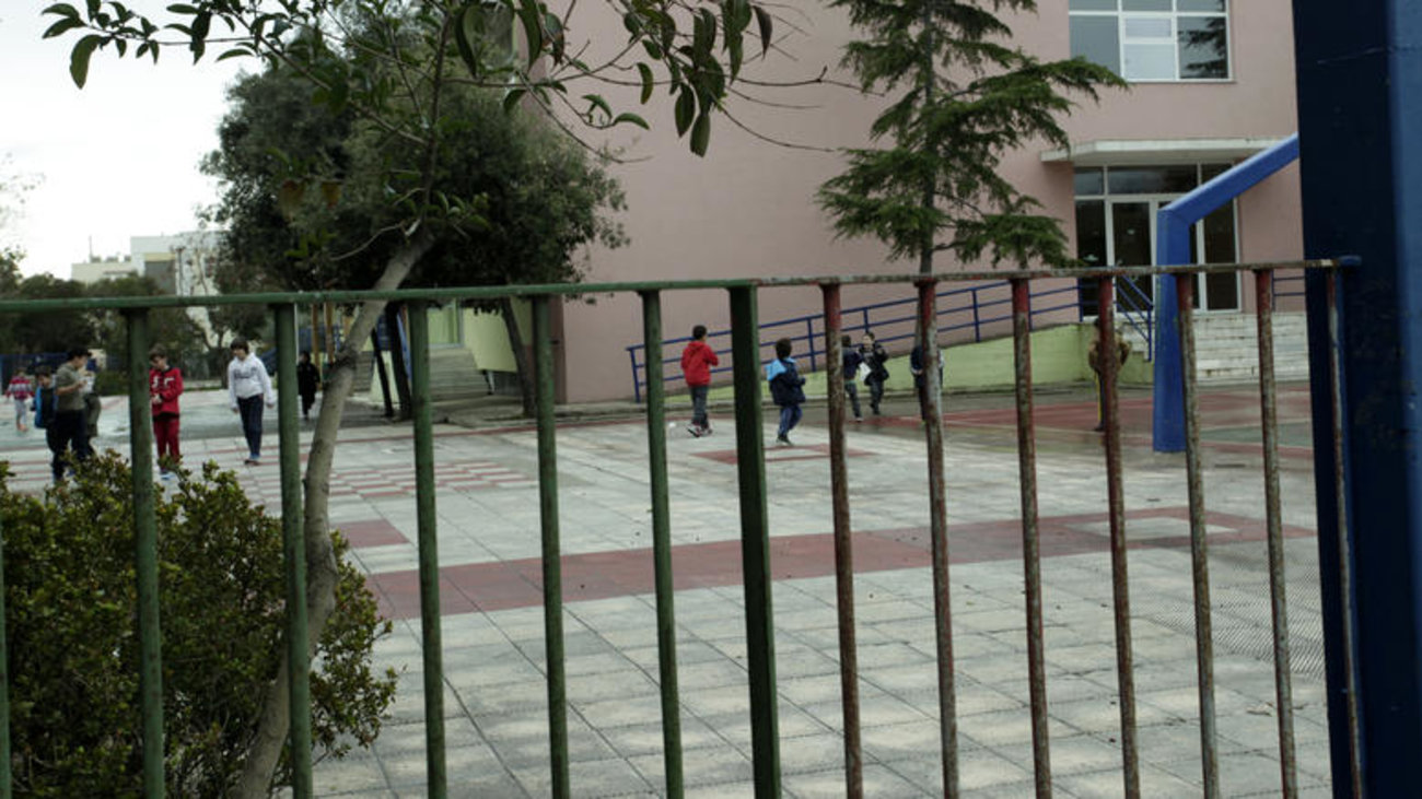 Συγκλονίζει ο 9χρονος - θύμα bullying που πάσχει από νανισμό: Θέλω να πεθάνω