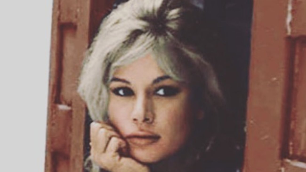 Αλίκη Βουγιουκλάκη: Η ζωή της ηθοποιού που έγινε μύθος - Από τα δύσκολα παιδικά χρόνια μέχρι την αποθέωση [εικόνες]