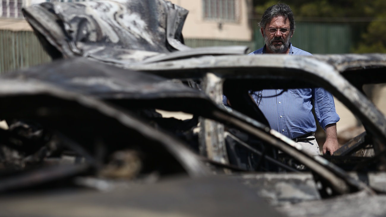 Έκαψαν αυτοκίνητα του υπουργείου Πολιτισμού στη Θεσσαλονίκη