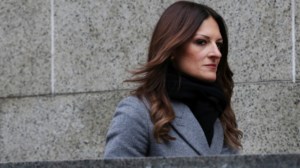 Προκαλεί η δικηγόρος του Γουάινστιν: Είναι απλώς ...άπιστος στη γυναίκα του - εικόνα 2