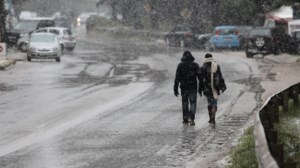 Αλλάζει το σκηνικό του καιρού σήμερα - Έρχονται βροχές, βουτιά του υδράργυρου και χιόνια στα ορεινά