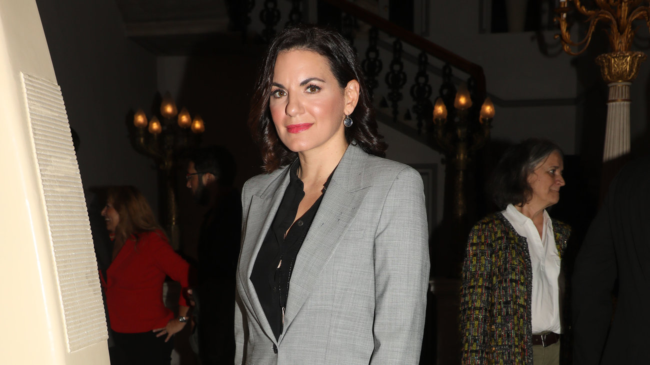 Αλεξάνδρα και Αμαλία Κωστοπούλου: Η απίθανη φωτογραφία με την Τζένη Μπαλατσινού, τη γιαγιά και την προγιαγιά τους - εικόνα 10