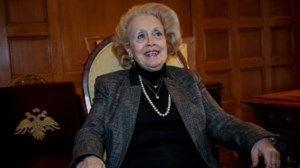 Άρειος Πάγος: Νέα προθεσμία για να απολογηθεί έλαβε η Τουλουπάκη - Την χειροκρότησαν 30 άτομα απ' έξω