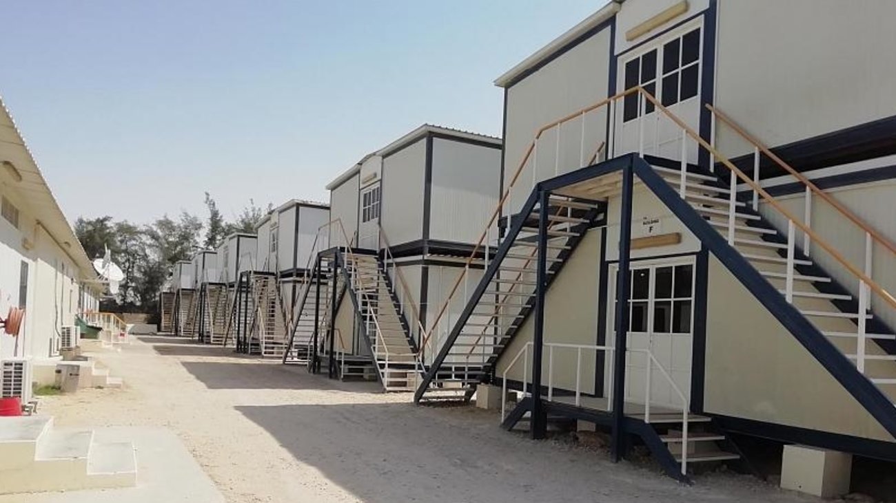 ΜΚΟ θεωρούν ότι η Ελλάδα είναι "ξέφραγο αμπέλι"- Ηρθαν με αεροπλάνο για να πάρουν πρόσφυγες, μπλόκο στην προσγείωση