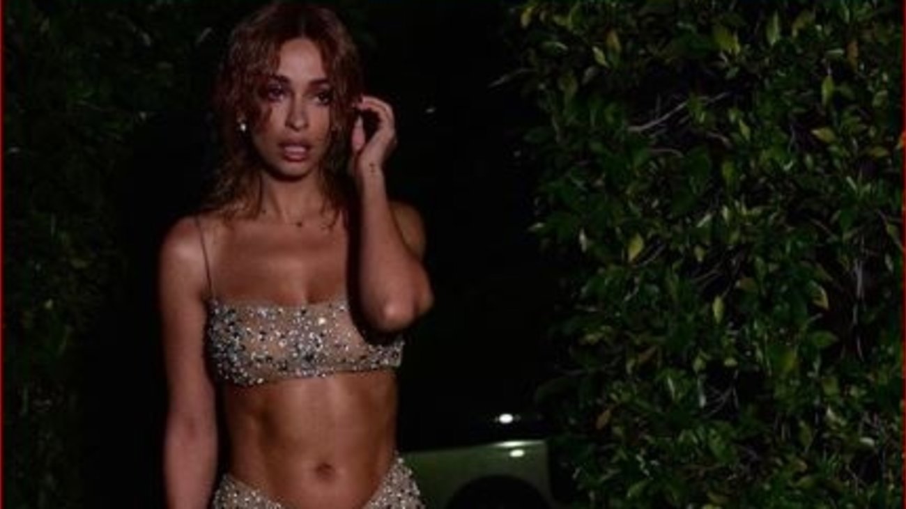 Η Ελένη Φουρέιρα ποζάρει πρώτη φορά στην αγκαλιά του Αλμπέρτο Μποτία - Η πρώτη κοινή φωτογραφία