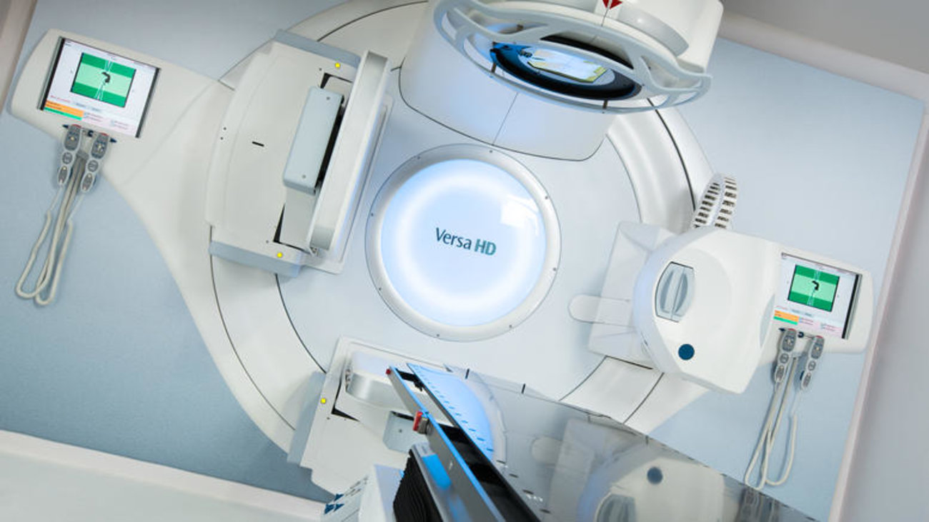 Βουλή: Έλεγχοι για ενδεχόμενες καταχρηστικές χρεώσεις σε ασθενείς που υποβάλλονται σε ακτινοθεραπείες σε ιδιωτικά κέντρα