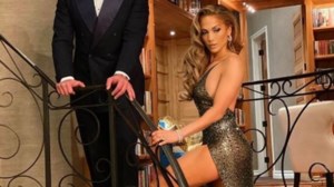 H Jlo ανέβασε το ανδρόγυνο look σε άλλο επίπεδο για να λανσάρει τη νέα σειρά υποδημάτων της - εικόνα 5