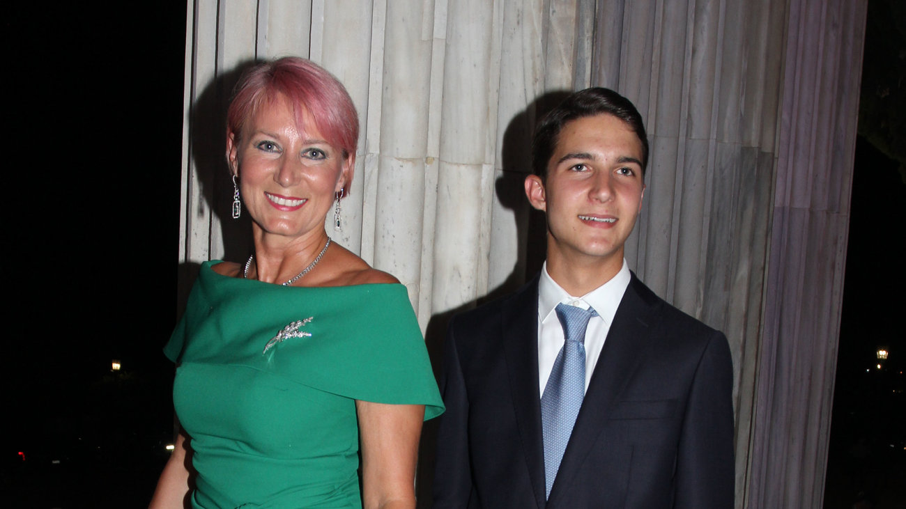 Νατάσα Παζαΐτη: Μας δείχνει τα 17χρονα δίδυμα παιδιά της με αφορμή τα γενέθλιά τους